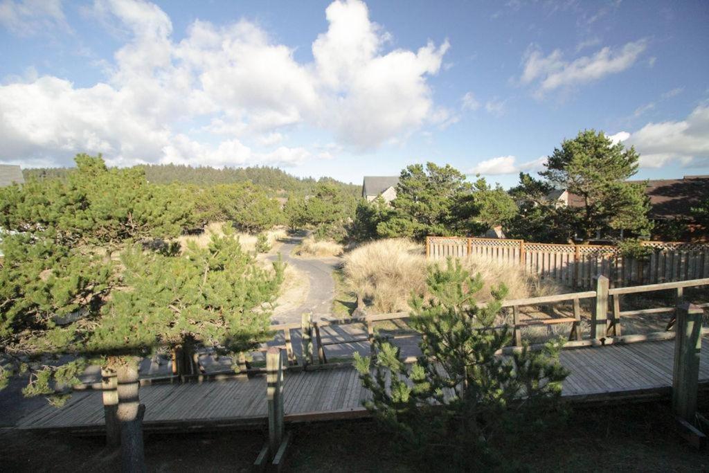 Beach Break Pacific City Exterior photo